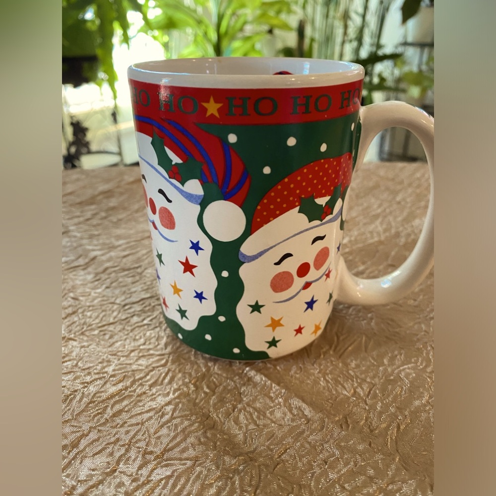 VINTAGE CHRISTMAS MUG